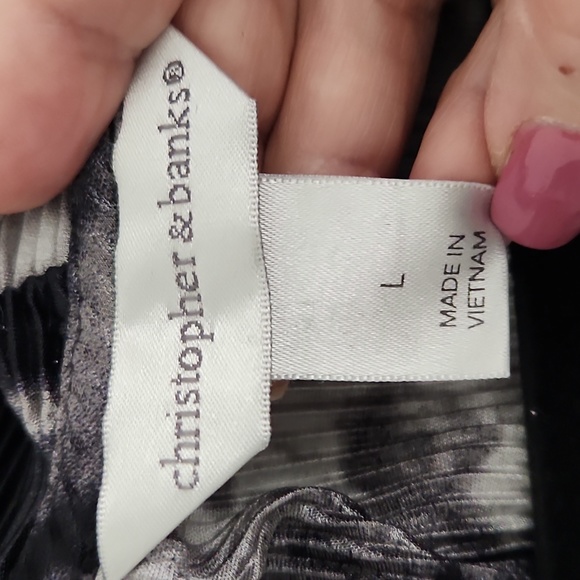 Shirts - Picture 10 of 14